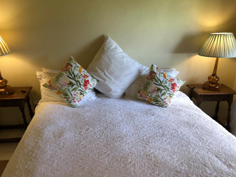 To Let 2 Bedroom Property for Rent in Crofters Valley Western Cape